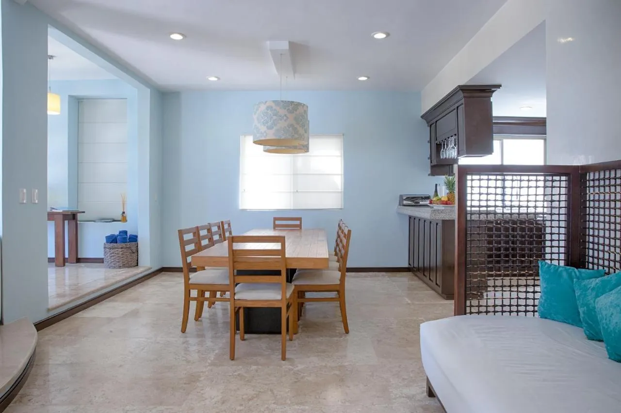 פלאייה דל כרמן Villa Turquesa 0*, פלאייה דל כרמן